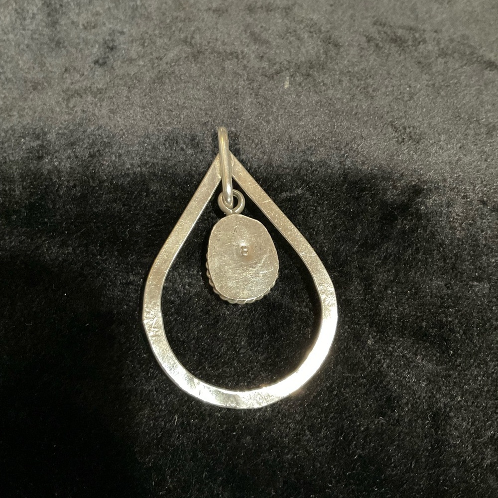 Native STERLING SILVER PENDANT - Picture 5 of 10